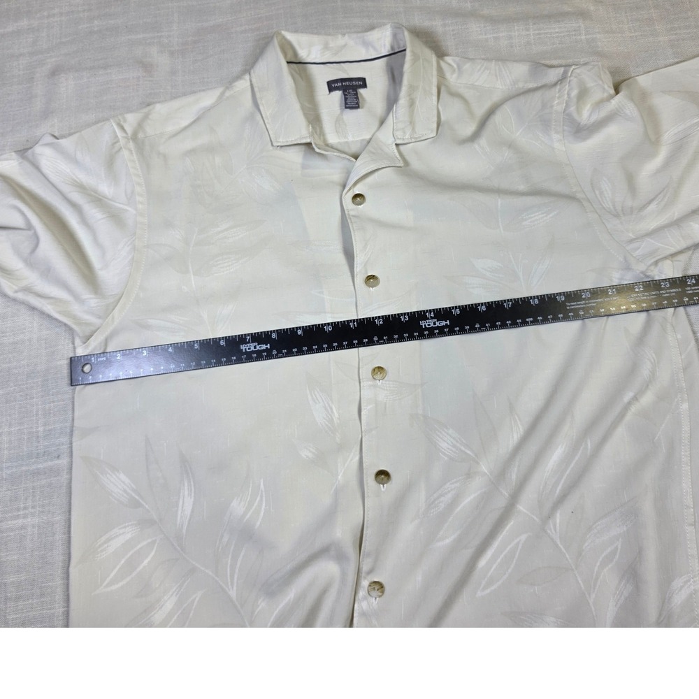 Van Heusen Men Large Short Sleeve Button Down Old Money Cream Leaf Jacquard Camp